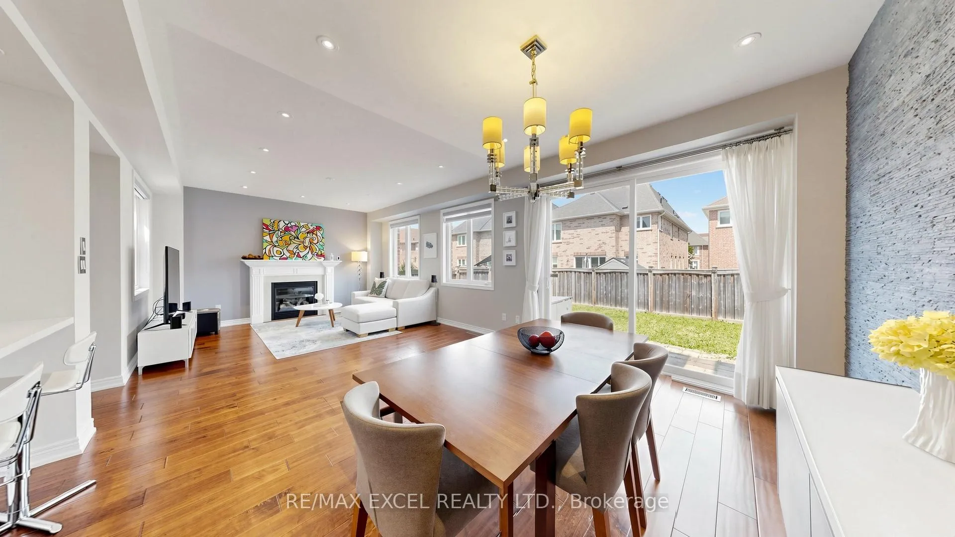 Photo 14 of 14 James Joyce Drive, Markham, Victoria Manor-Jennings Gate — HOMEH