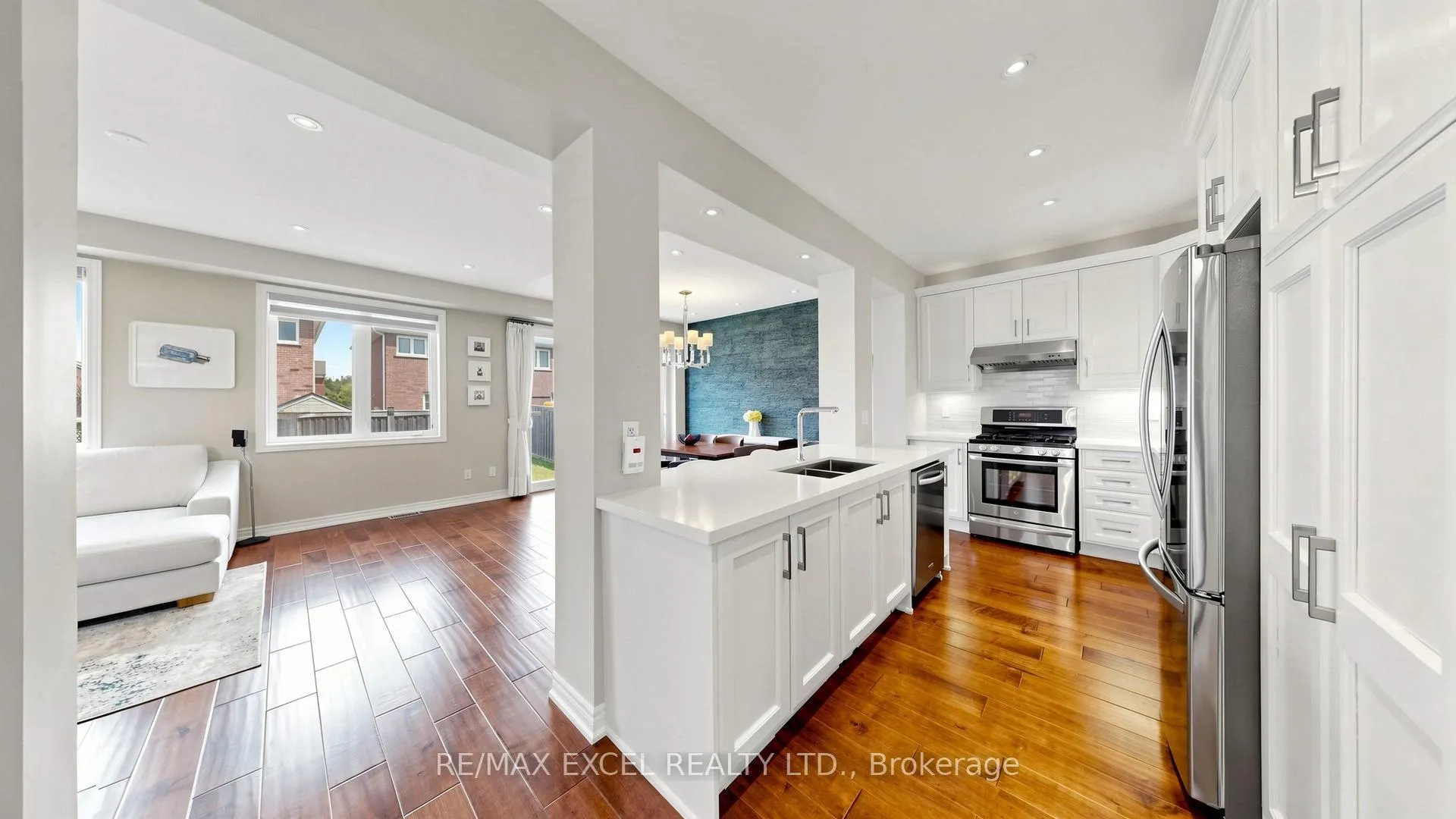 Photo 16 of 14 James Joyce Drive, Markham, Victoria Manor-Jennings Gate — HOMEH
