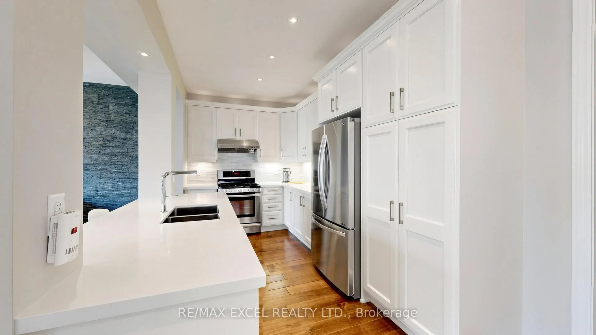 Photo 17 of 14 James Joyce Drive, Markham, Victoria Manor-Jennings Gate — HOMEH