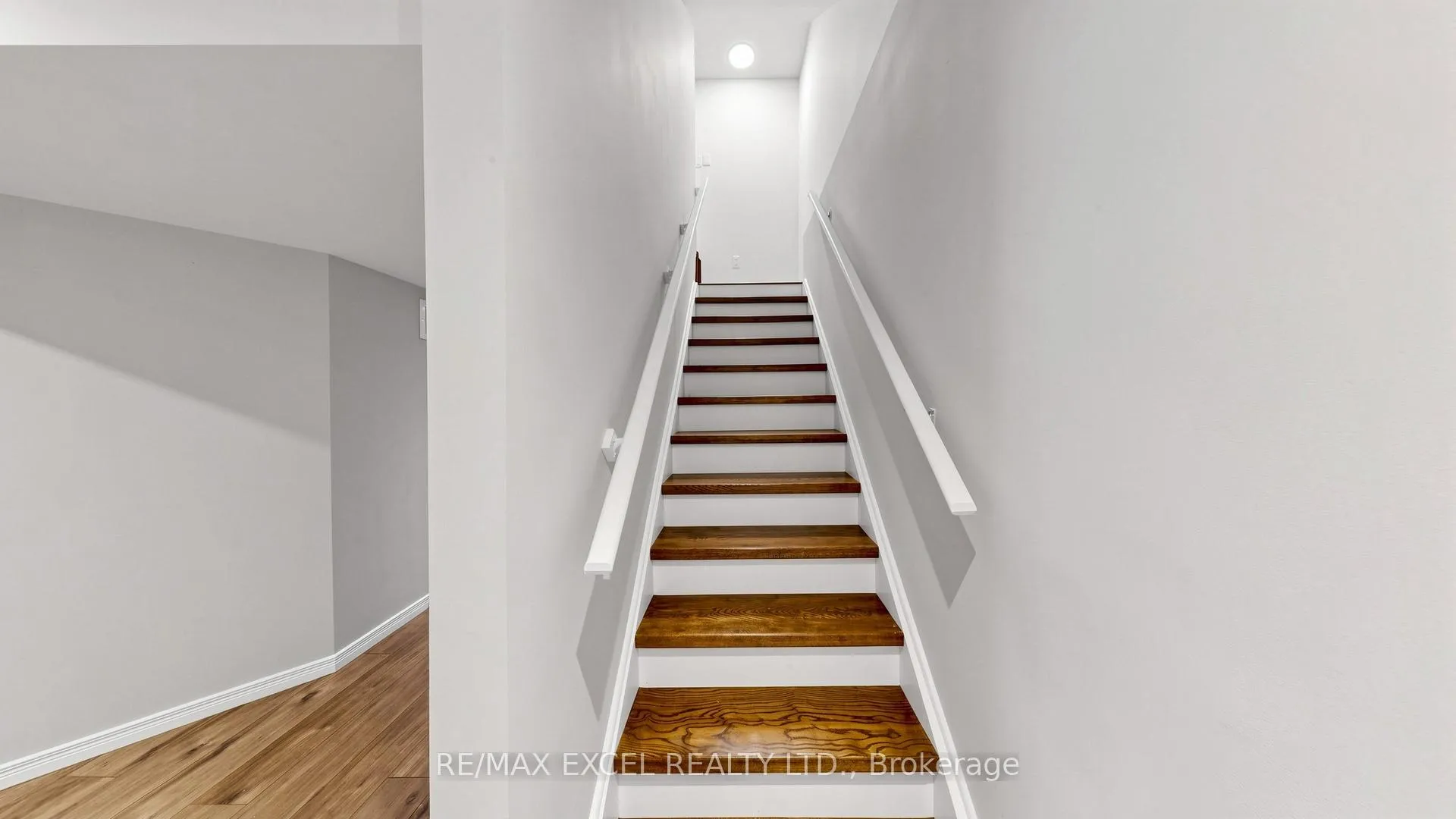 Photo 38 of 14 James Joyce Drive, Markham, Victoria Manor-Jennings Gate — HOMEH