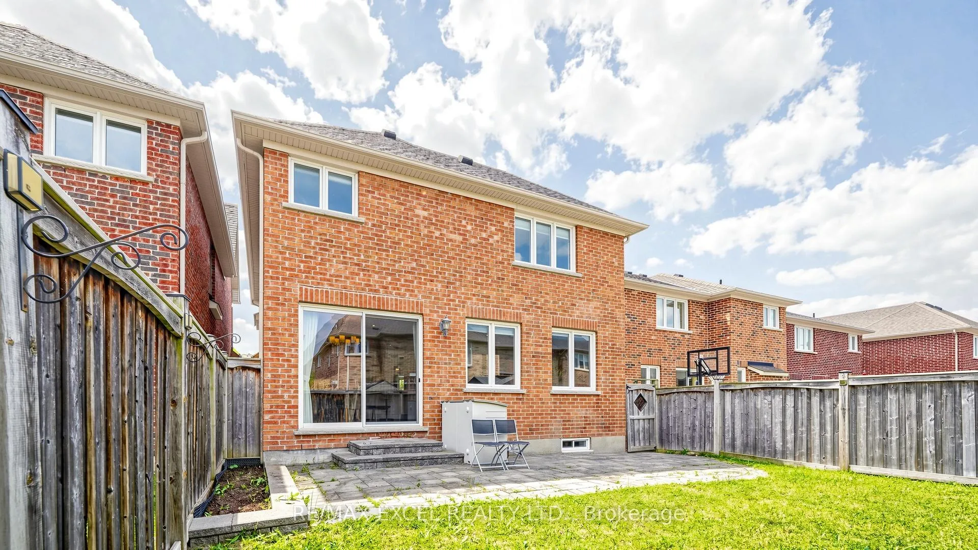 Photo 50 of 14 James Joyce Drive, Markham, Victoria Manor-Jennings Gate — HOMEH