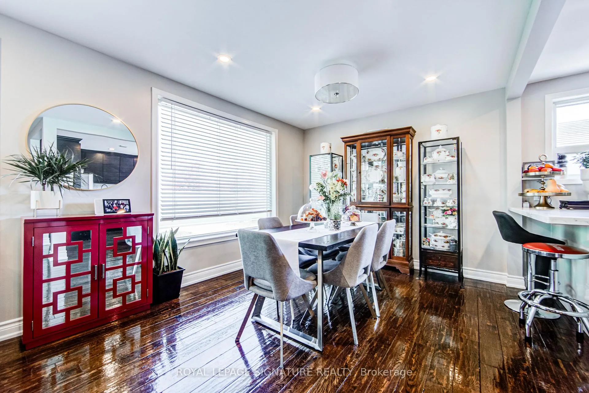 Photo 6 of 135 Rangoon Road, Etobicoke, Eringate-Centennial-West Deane — HOMEH