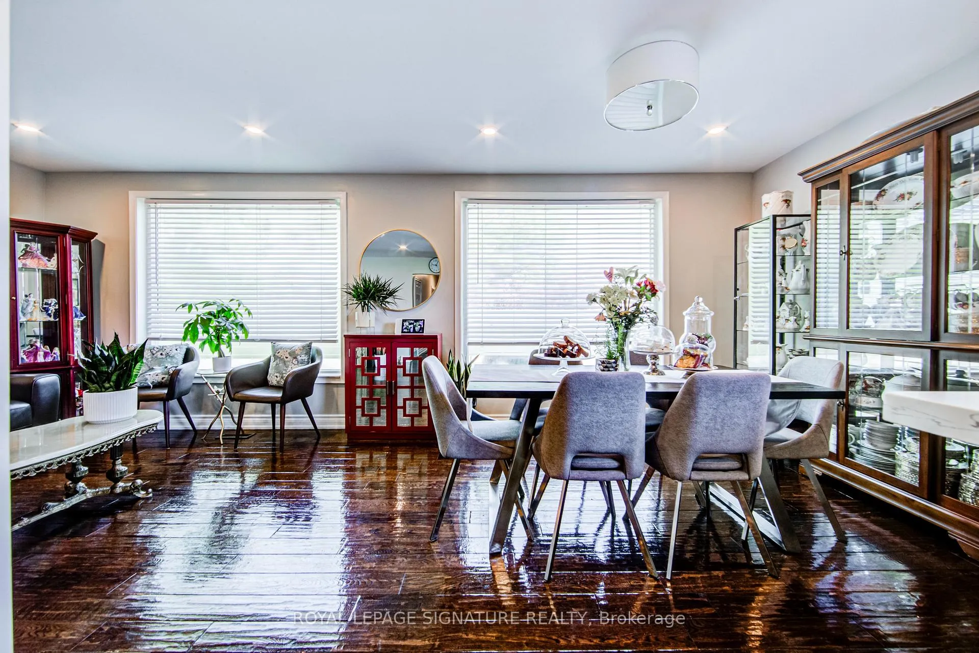 Photo 7 of 135 Rangoon Road, Etobicoke, Eringate-Centennial-West Deane — HOMEH