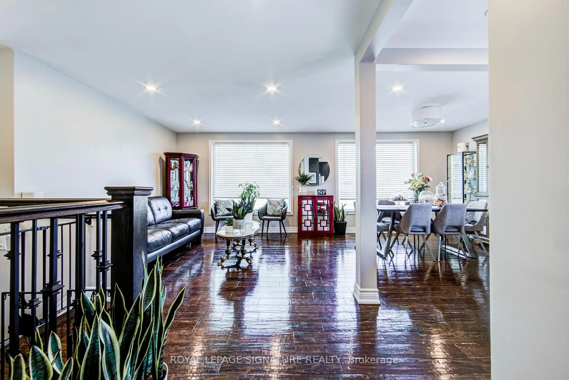 Photo 10 of 135 Rangoon Road, Etobicoke, Eringate-Centennial-West Deane — HOMEH
