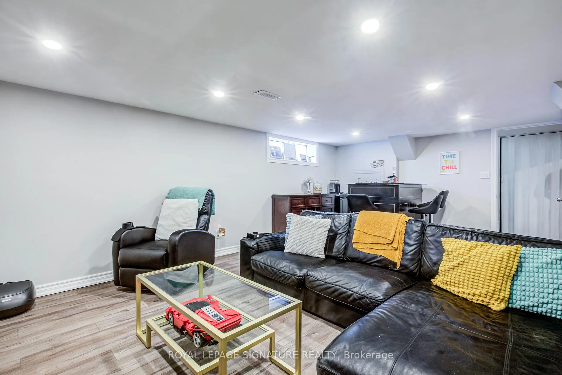 Photo 18 of 135 Rangoon Road, Etobicoke, Eringate-Centennial-West Deane — HOMEH