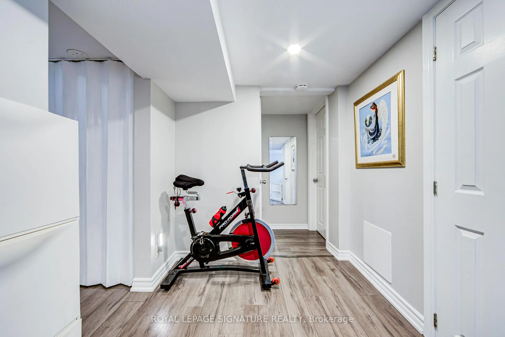 Photo 24 of 135 Rangoon Road, Etobicoke, Eringate-Centennial-West Deane — HOMEH