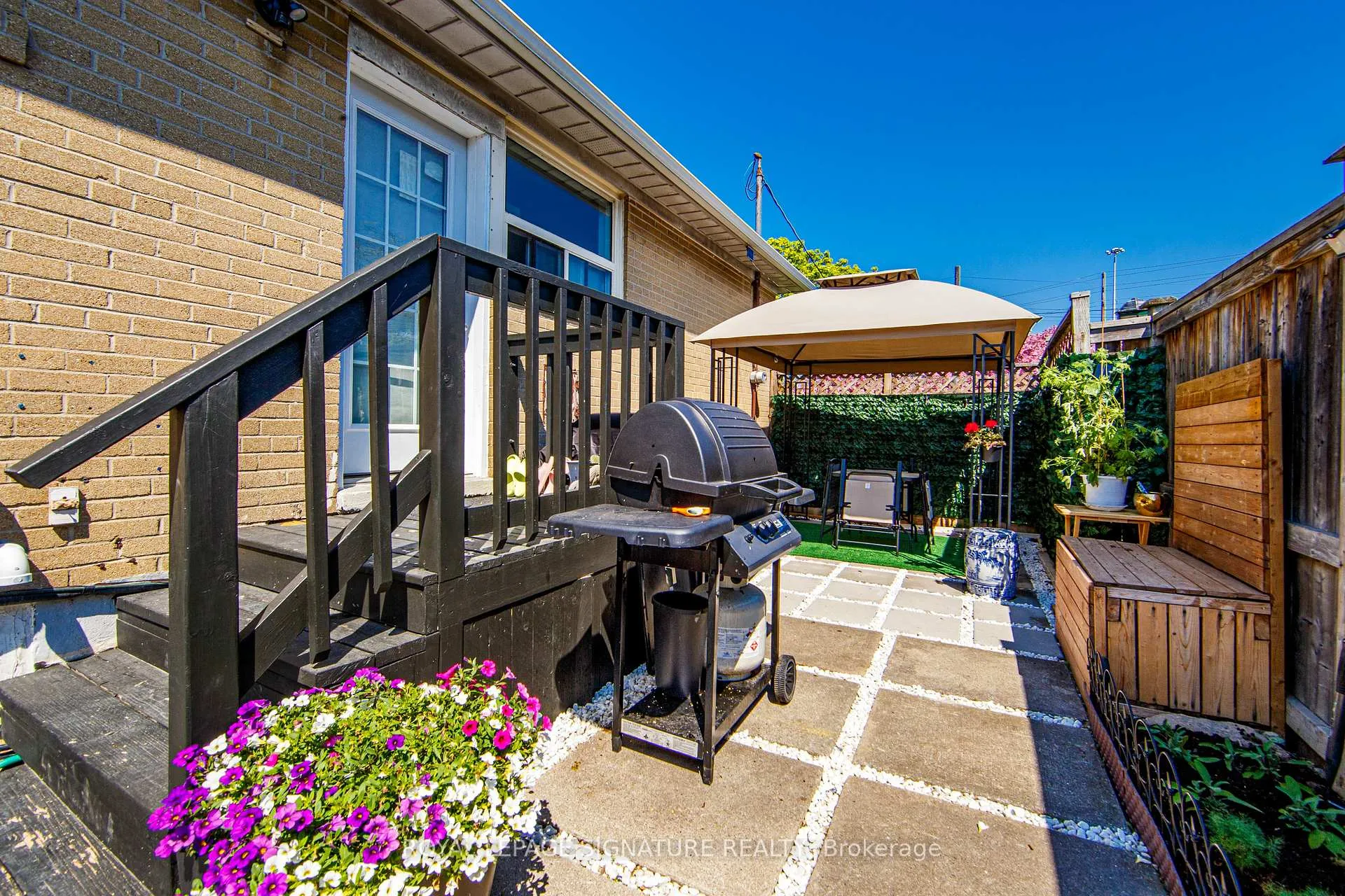 Photo 27 of 135 Rangoon Road, Etobicoke, Eringate-Centennial-West Deane — HOMEH