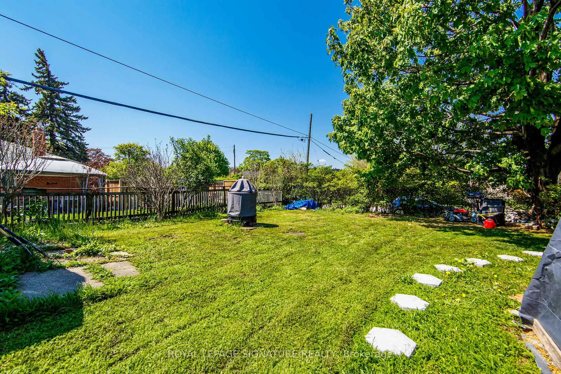 Photo 30 of 135 Rangoon Road, Etobicoke, Eringate-Centennial-West Deane — HOMEH