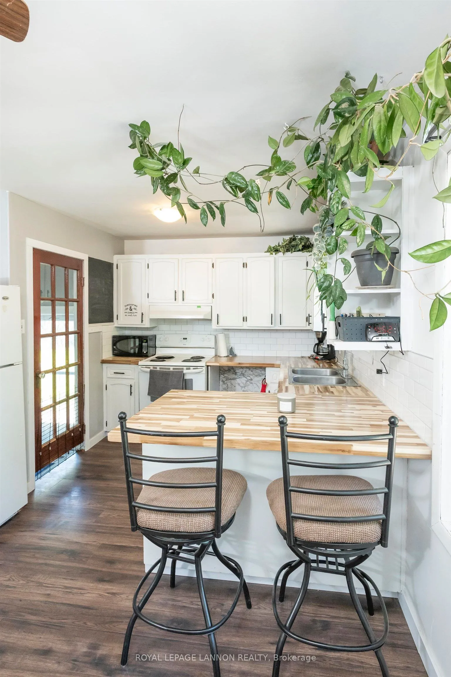 Photo 6 of 6301 Loch Lomond Rd, Thunder Bay, Mountain Road — HOMEH