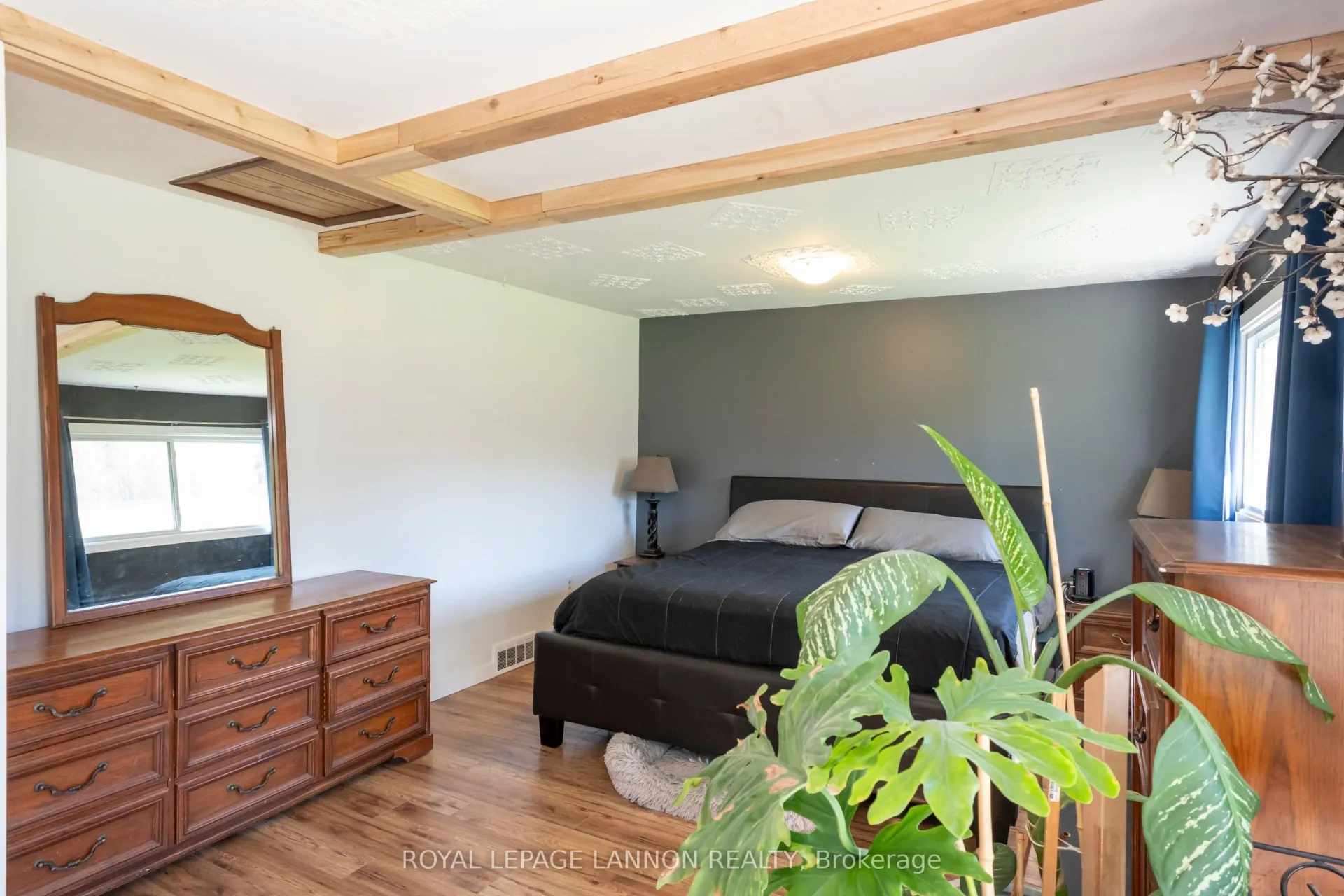 Photo 17 of 6301 Loch Lomond Rd, Thunder Bay, Mountain Road — HOMEH