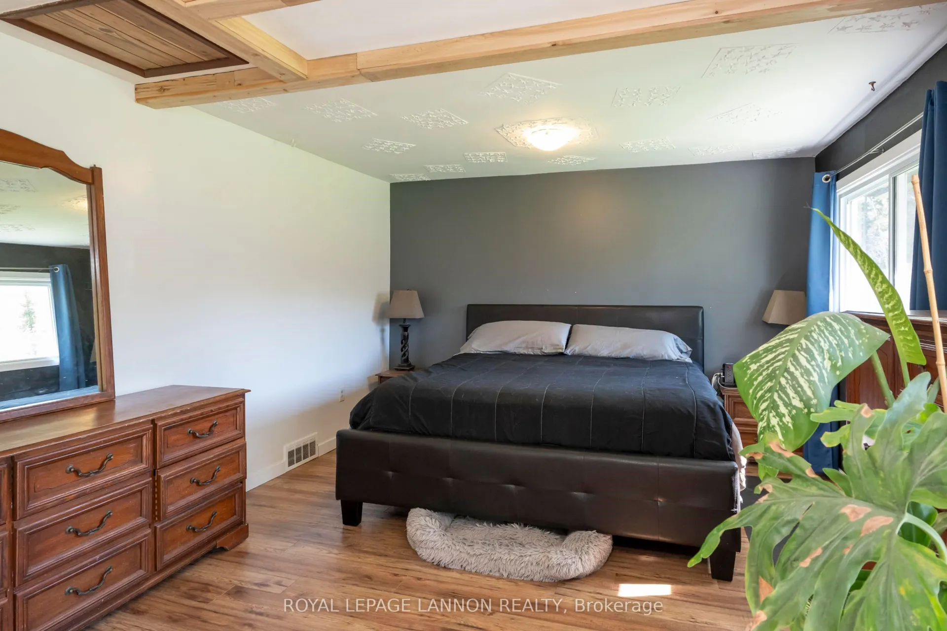 Photo 18 of 6301 Loch Lomond Rd, Thunder Bay, Mountain Road — HOMEH