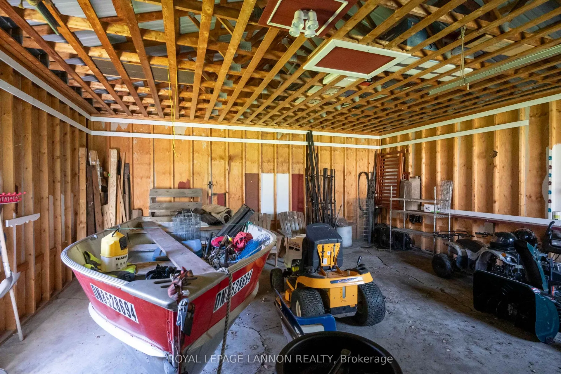 Photo 31 of 6301 Loch Lomond Rd, Thunder Bay, Mountain Road — HOMEH