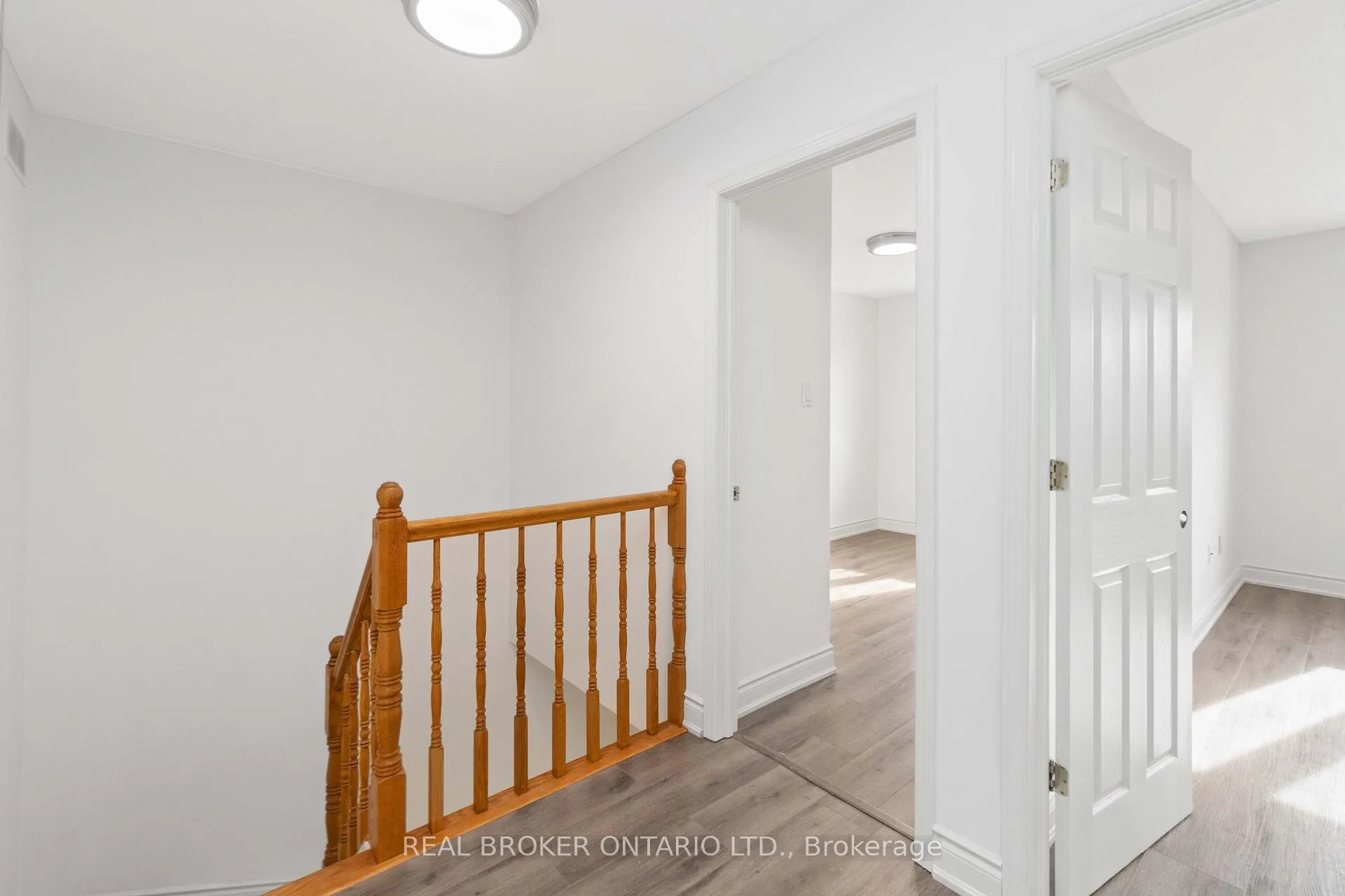 Photo 23 of 3 A Southpark Drive, Ottawa, Blackburn Hamlet — HOMEH