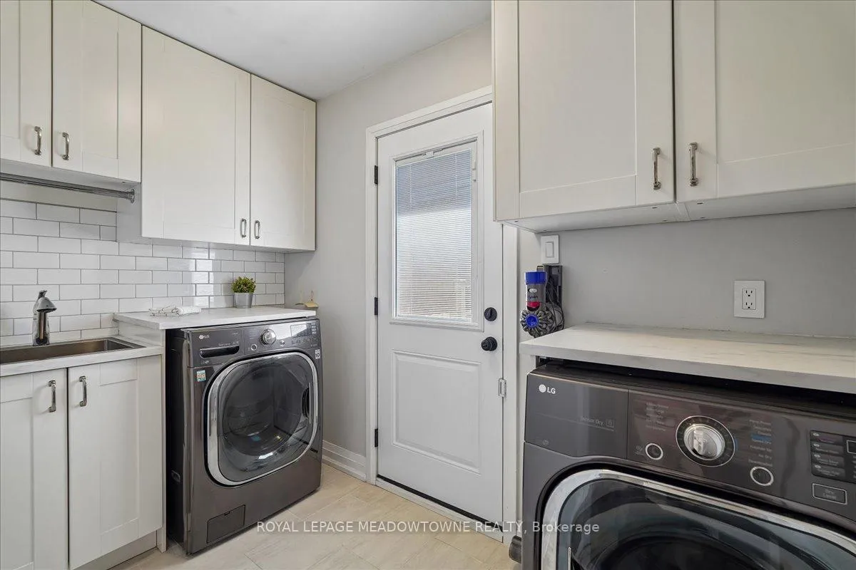 Photo 18 of 2208 Hunt Crescent, Burlington, Headon — HOMEH