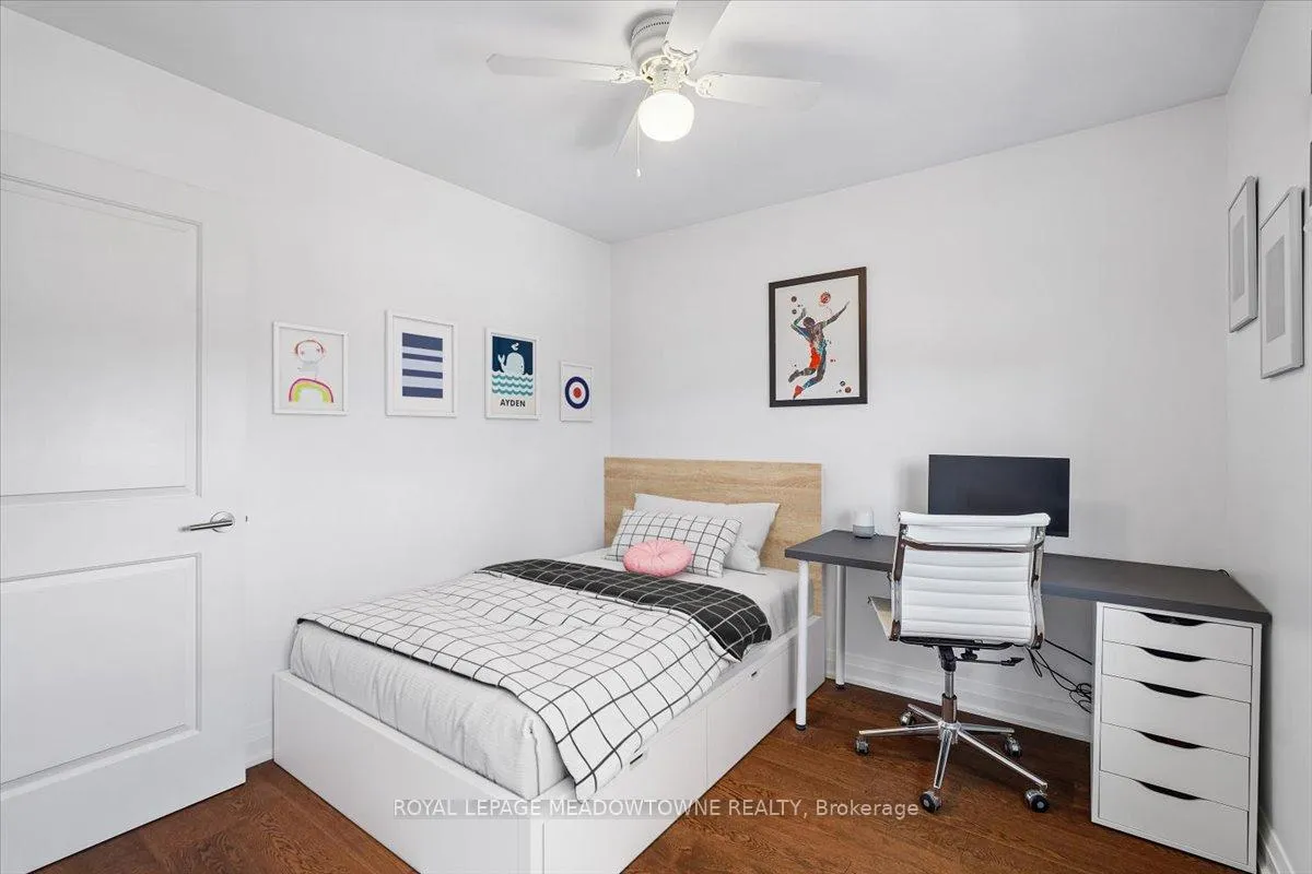 Photo 29 of 2208 Hunt Crescent, Burlington, Headon — HOMEH