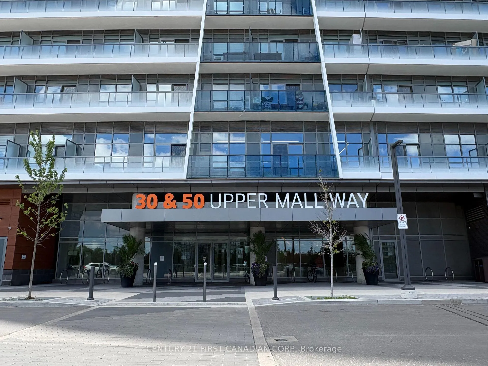 Photo 2 of Unit B-3011, 50 Upper Mall Way, Vaughan, Brownridge — HOMEH
