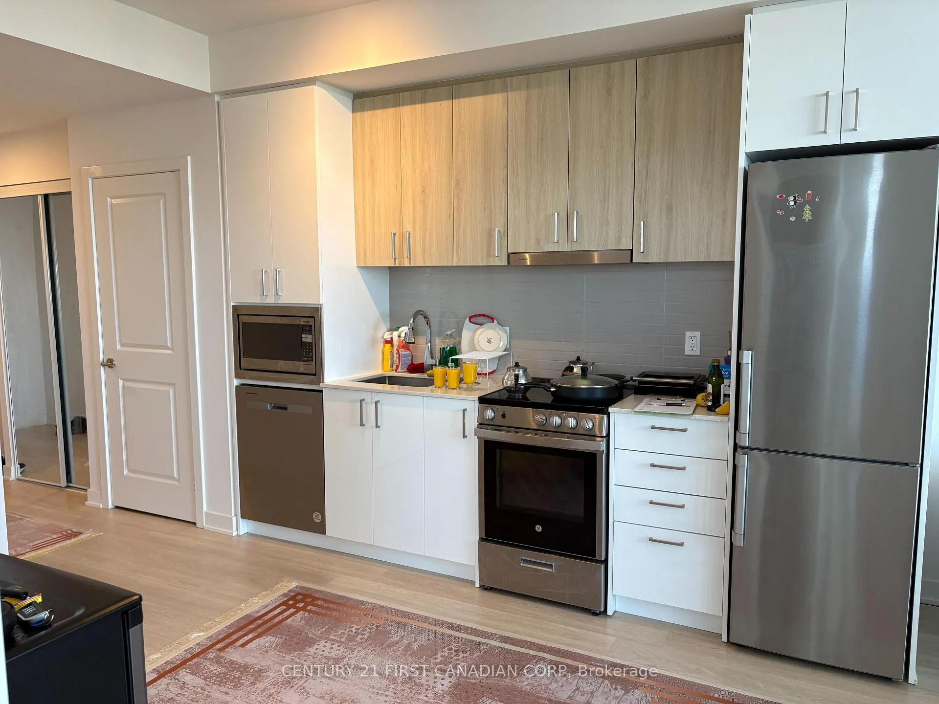 Photo 13 of Unit B-3011, 50 Upper Mall Way, Vaughan, Brownridge — HOMEH