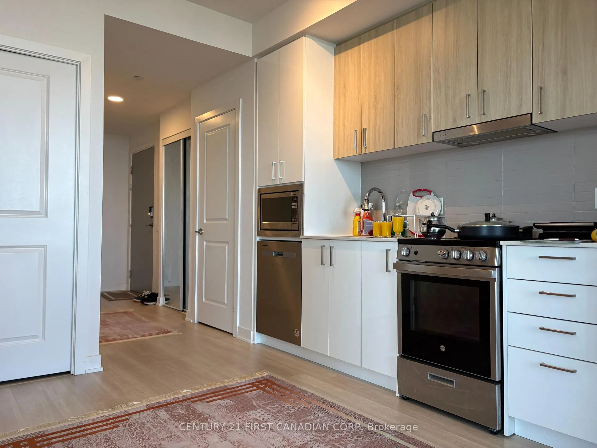 Photo 17 of Unit B-3011, 50 Upper Mall Way, Vaughan, Brownridge — HOMEH