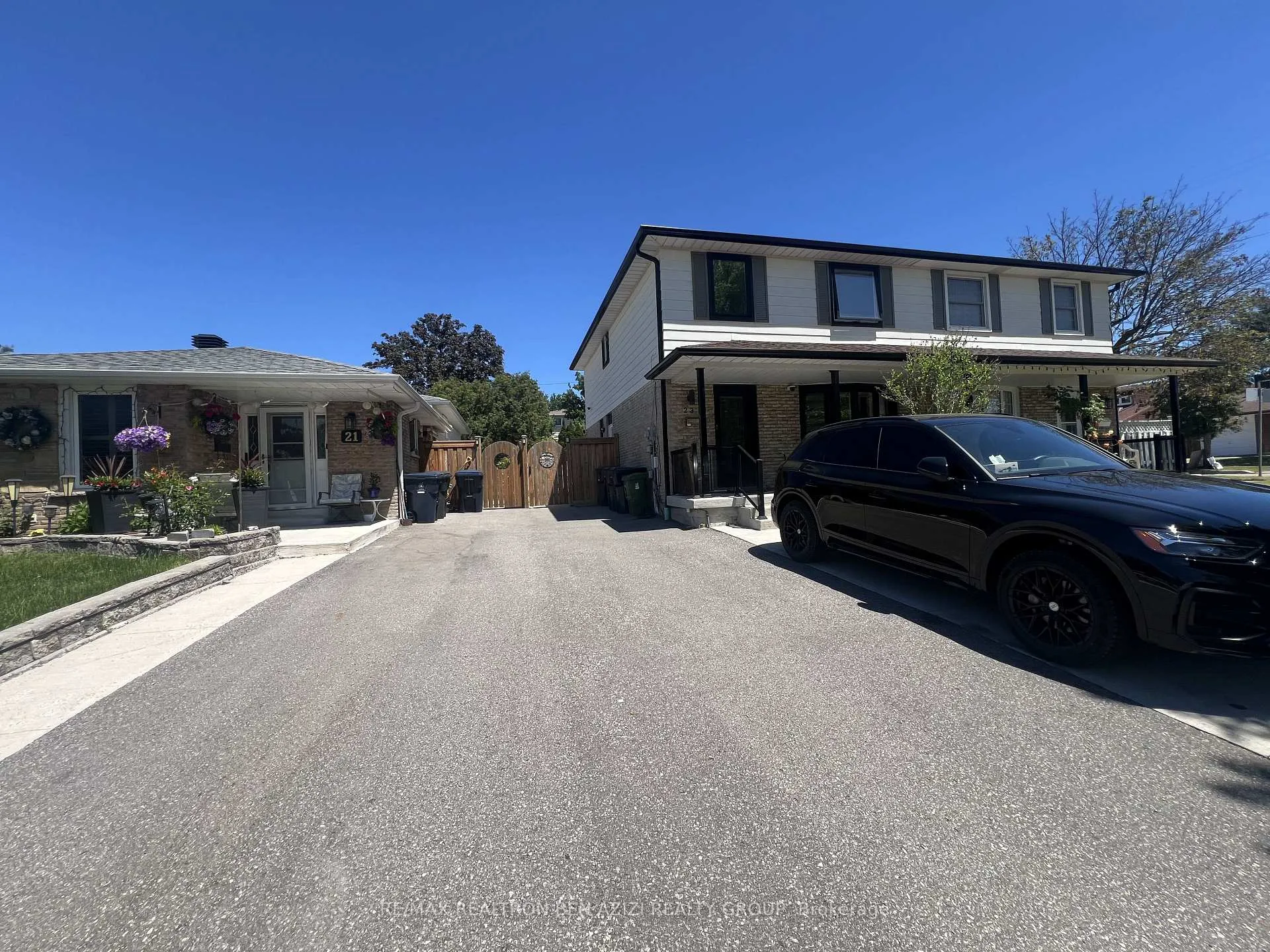 Front of Unit BSMT, 23 Sexton Crescent