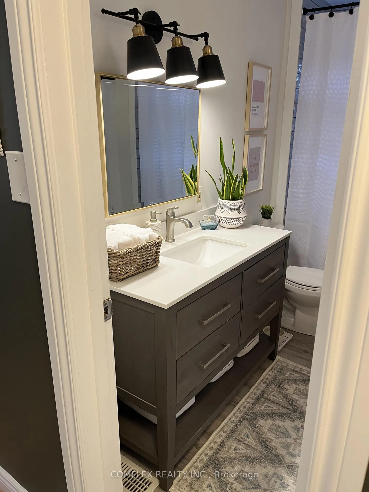 Photo 9 of Unit Upper, 40 Bascom Street, Uxbridge — HOMEH
