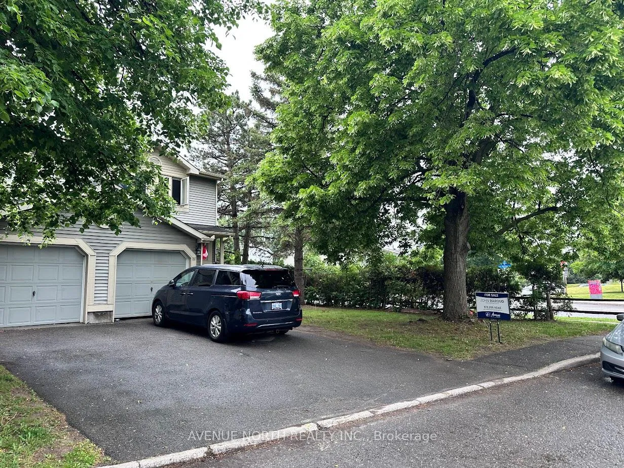 Photo 1 of Unit 9, 85 Birmingham Private, Ottawa, Redwood Park — HOMEH