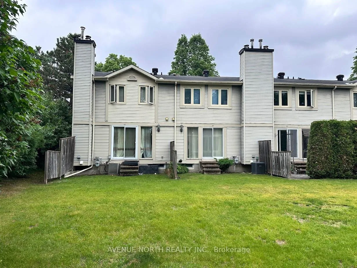 Photo 3 of Unit 9, 85 Birmingham Private, Ottawa, Redwood Park — HOMEH