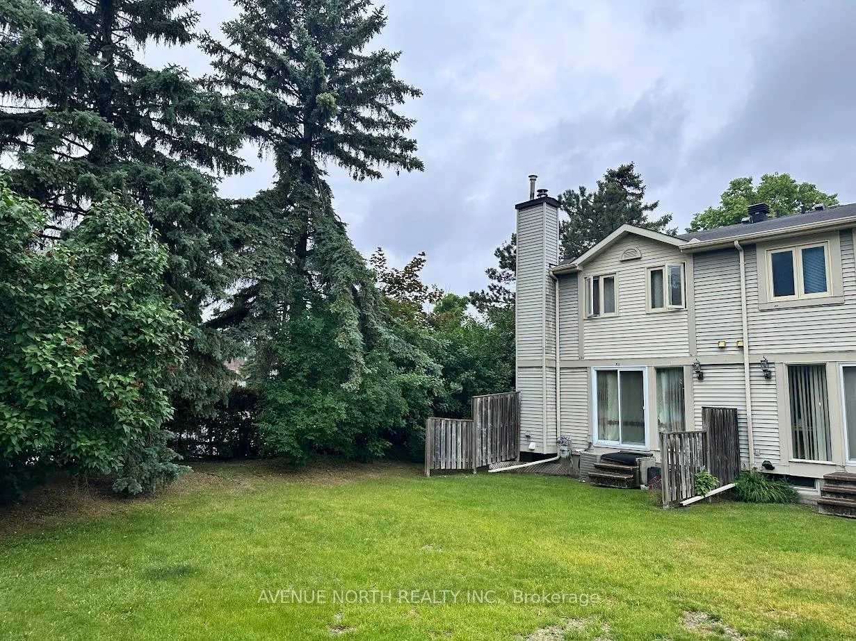 Photo 4 of Unit 9, 85 Birmingham Private, Ottawa, Redwood Park — HOMEH