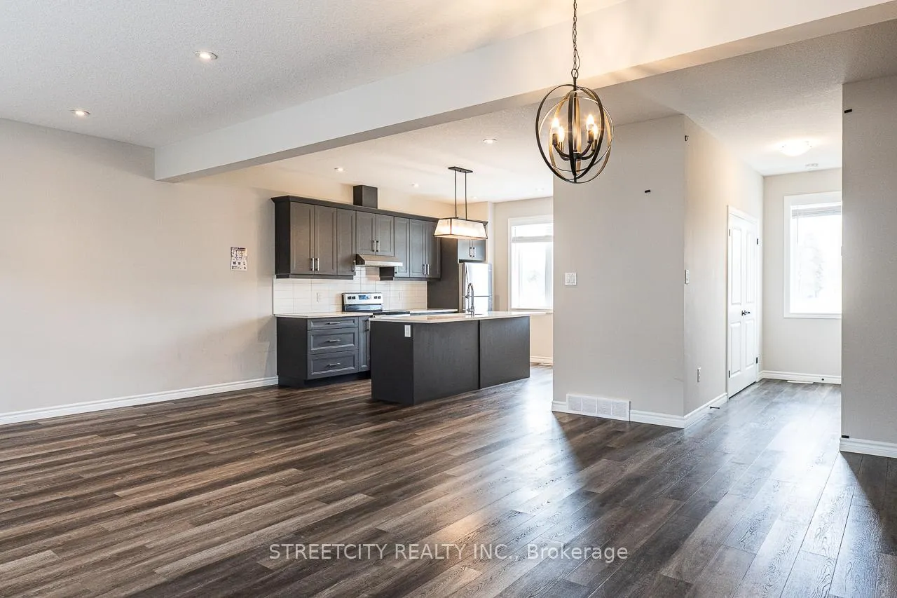 Photo 12 of 381 Callaway Road, London, North R — HOMEH
