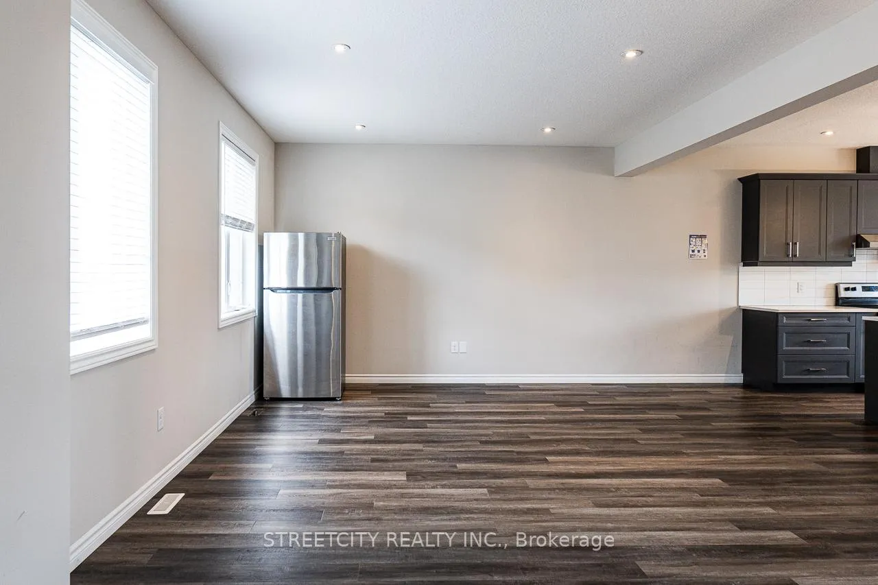 Photo 13 of 381 Callaway Road, London, North R — HOMEH