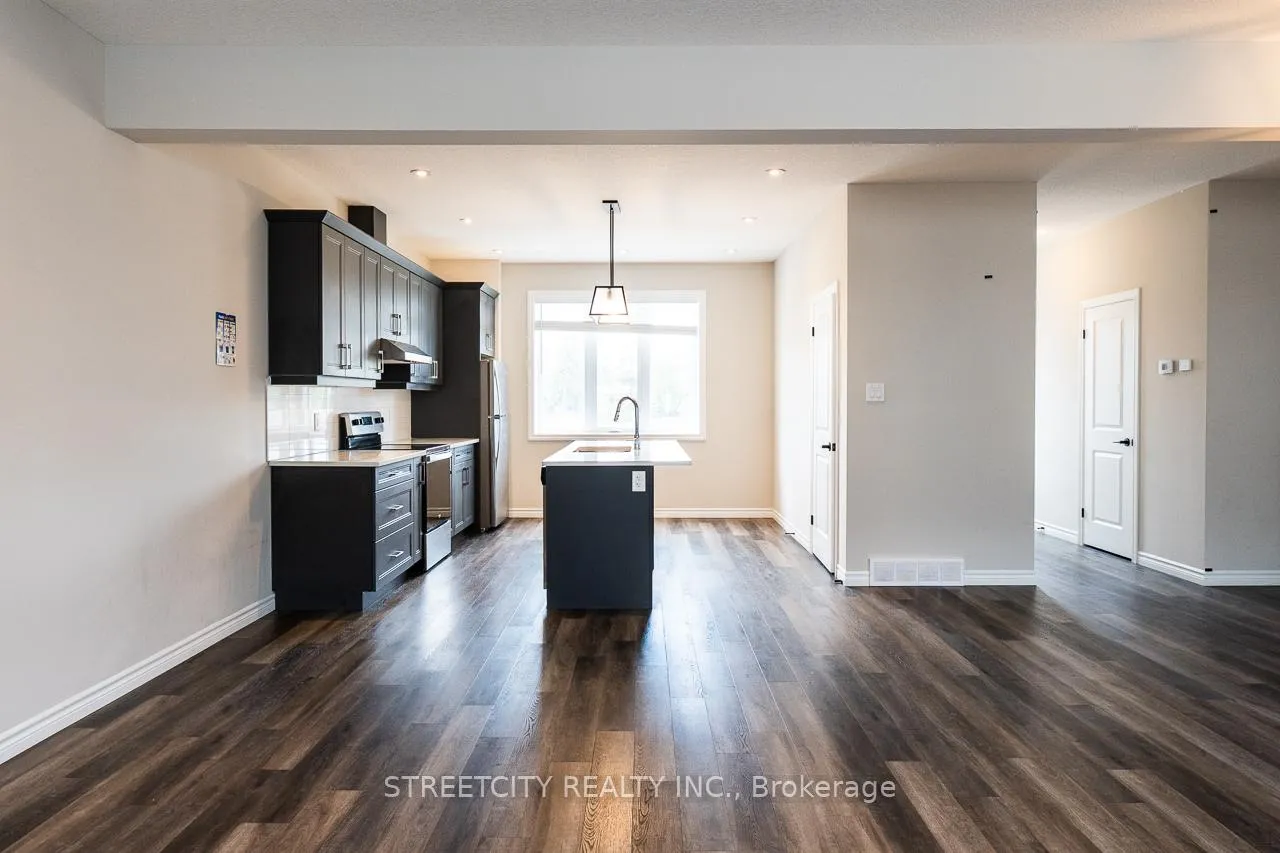 Photo 14 of 381 Callaway Road, London, North R — HOMEH