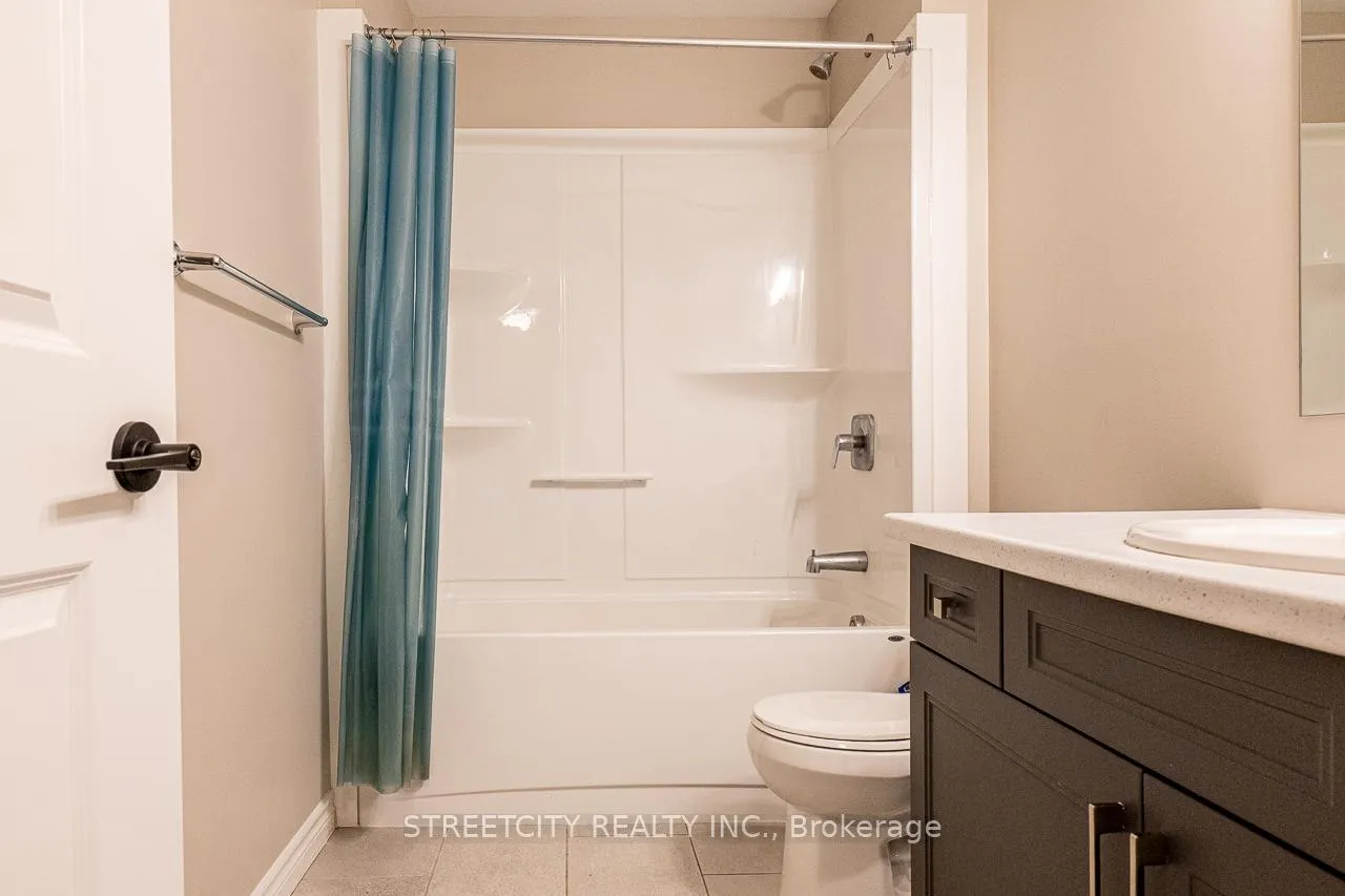 Photo 29 of 381 Callaway Road, London, North R — HOMEH