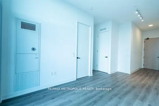 Photo 7 of Unit 621, 28 Interchange Way, Vaughan, Vaughan Corporate Centre — HOMEH