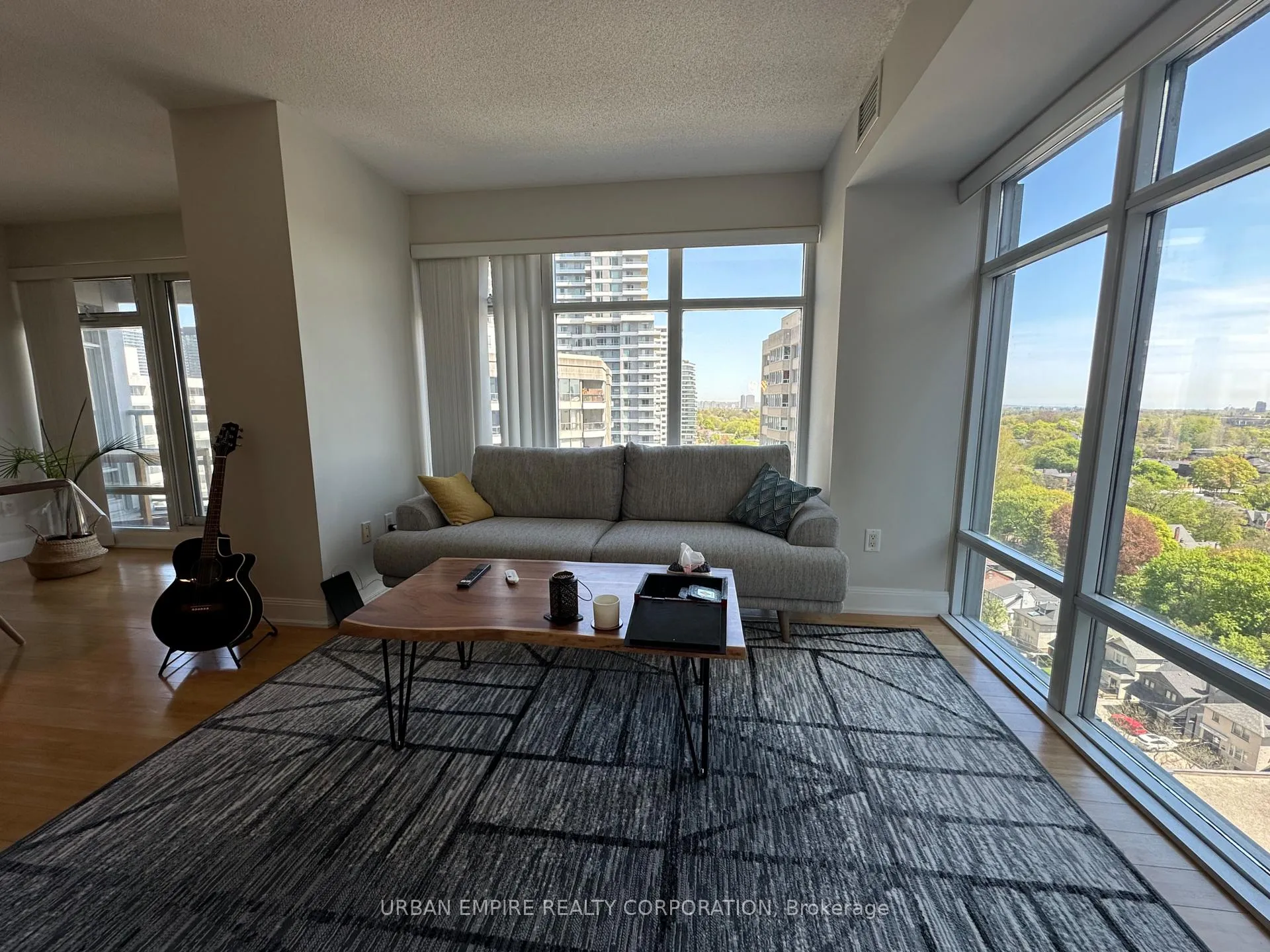 Photo 2 of Unit 1602, 2181 Yonge Street, Toronto, Mount Pleasant West — HOMEH