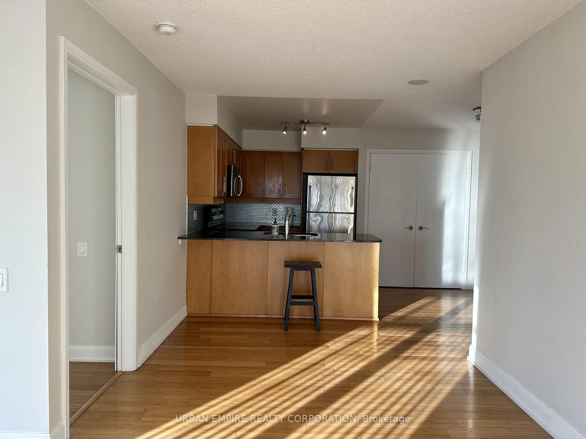 Photo 6 of Unit 1602, 2181 Yonge Street, Toronto, Mount Pleasant West — HOMEH