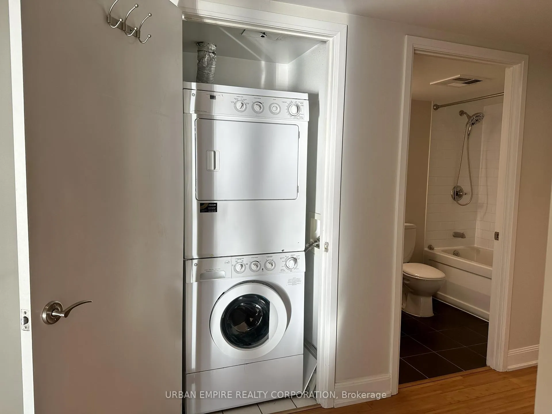 Photo 10 of Unit 1602, 2181 Yonge Street, Toronto, Mount Pleasant West — HOMEH