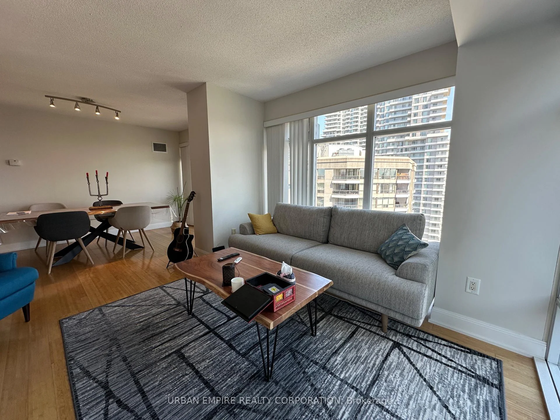 Photo 7 of Unit 1602, 2181 Yonge Street, Toronto, Mount Pleasant West — HOMEH