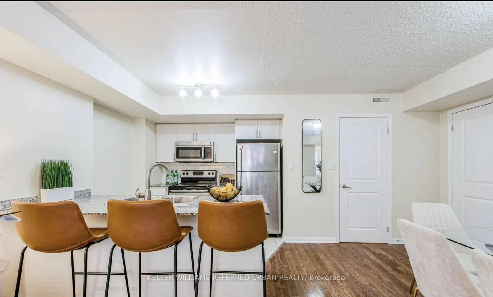Photo 9 of Unit 113, 9 Foundry Avenue, Toronto, Dovercourt-Wallace Emerson-Junction — HOMEH
