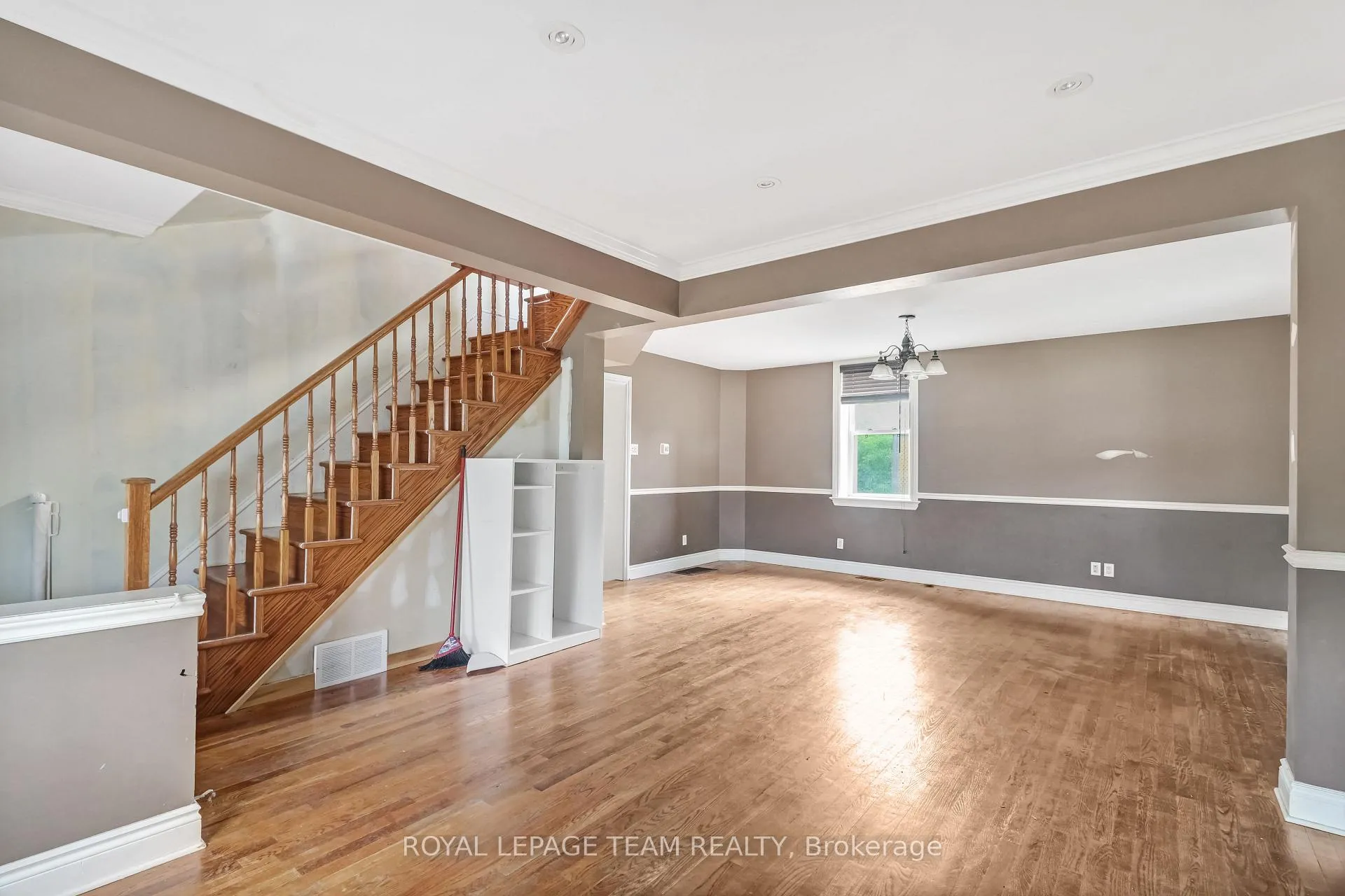 Photo 7 of 5742 Bank Street, Ottawa, Greely — HOMEH