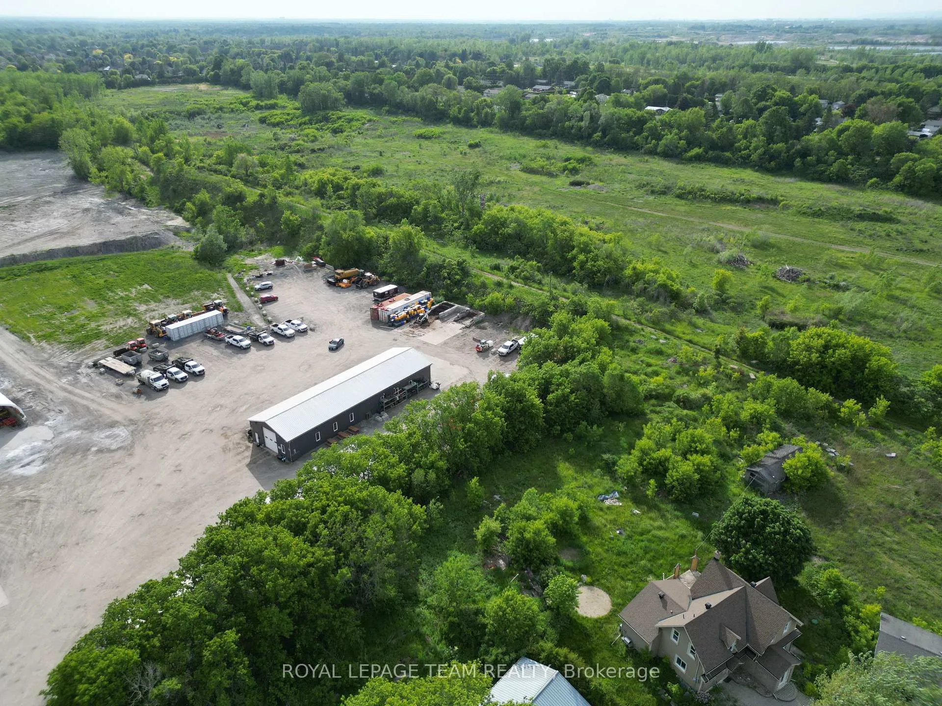 Photo 17 of 5742 Bank Street, Ottawa, Greely — HOMEH