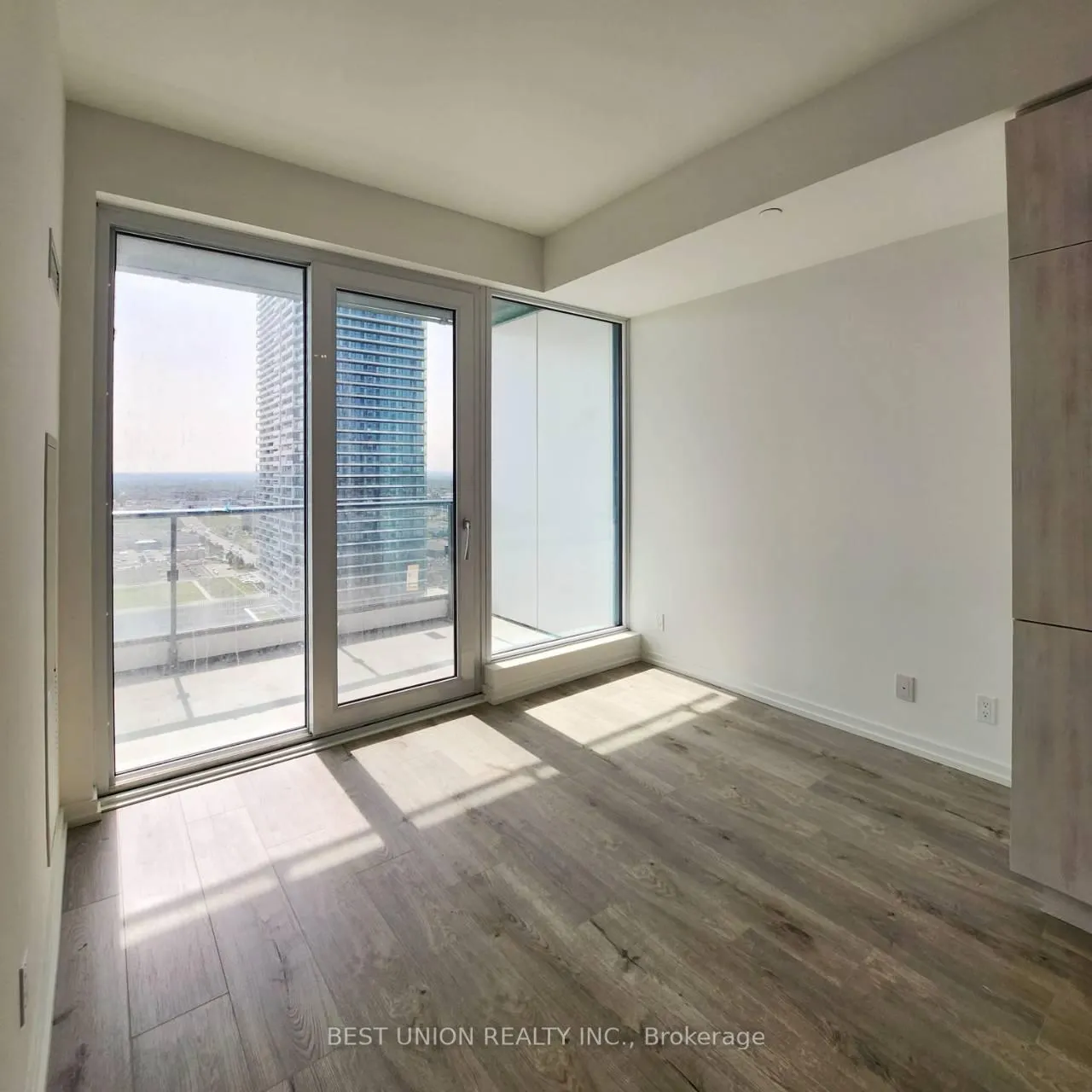 Photo 15 of Unit 2603, 7890 Jane Street, Vaughan, Vaughan Corporate Centre — HOMEH