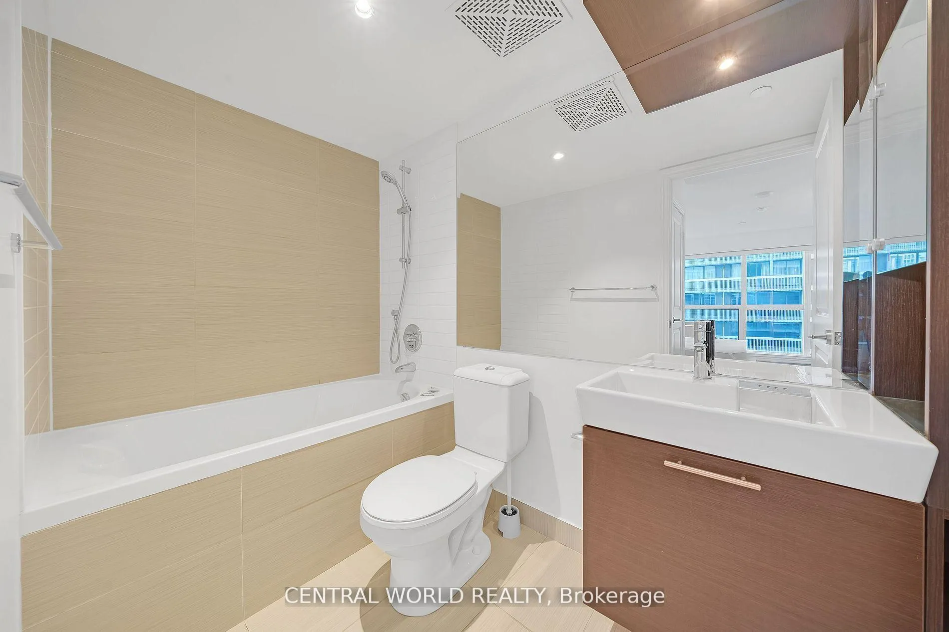 Photo 10 of Unit 1113, 386 Yonge Street, Toronto, Bay Street Corridor — HOMEH