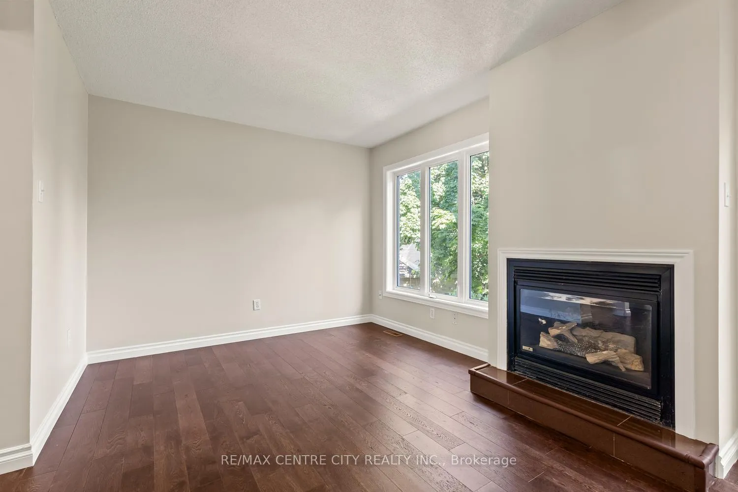 Photo 22 of Unit 42, 9 Ailsa Place, London, South J — HOMEH