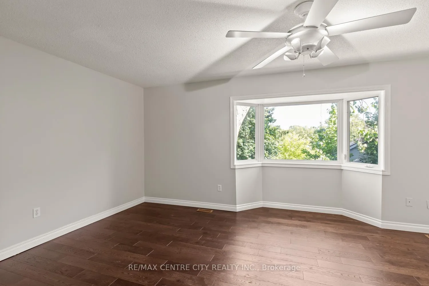 Photo 29 of Unit 42, 9 Ailsa Place, London, South J — HOMEH