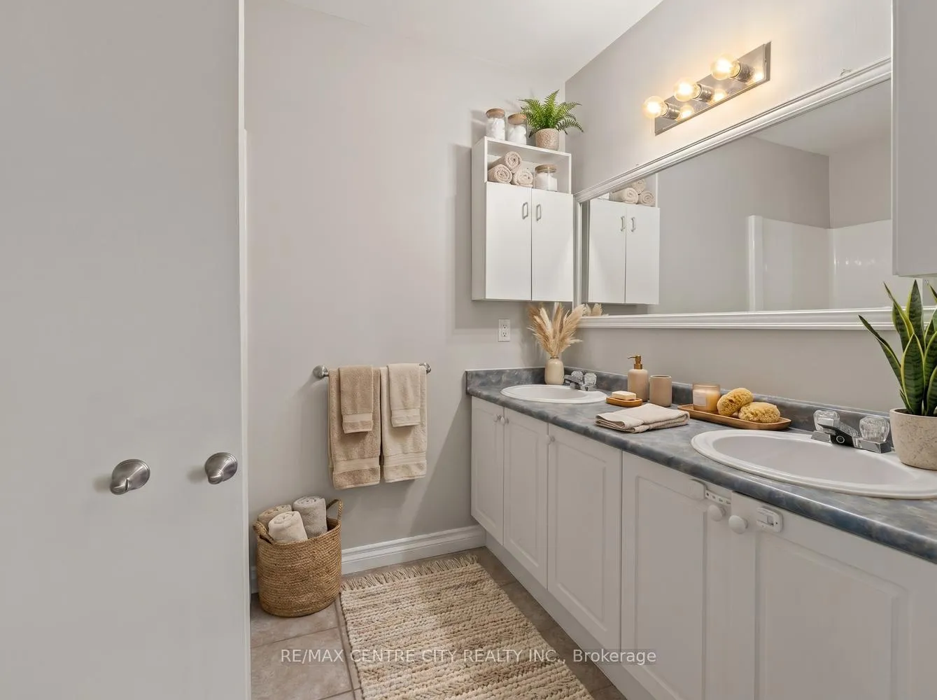 Photo 31 of Unit 42, 9 Ailsa Place, London, South J — HOMEH