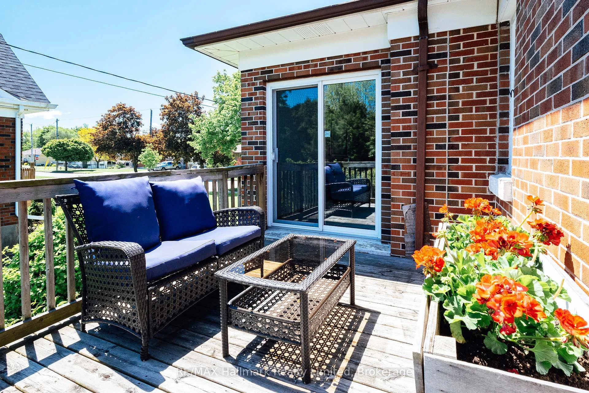 Photo 17 of 41 William Street, Guelph, St. George's — HOMEH