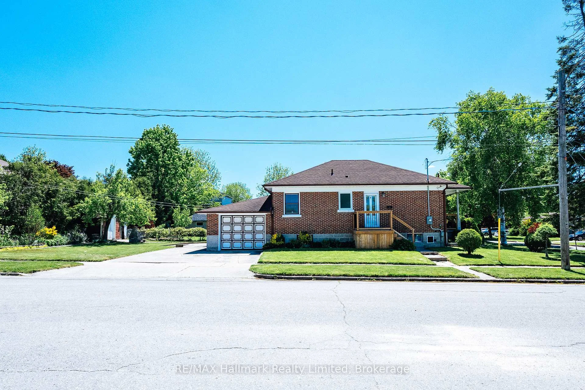 Photo 31 of 41 William Street, Guelph, St. George's — HOMEH