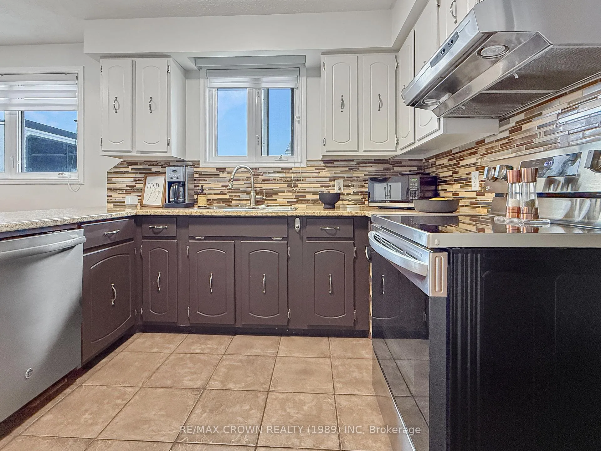 Photo 16 of 1 Pearson Drive, Hearst — HOMEH
