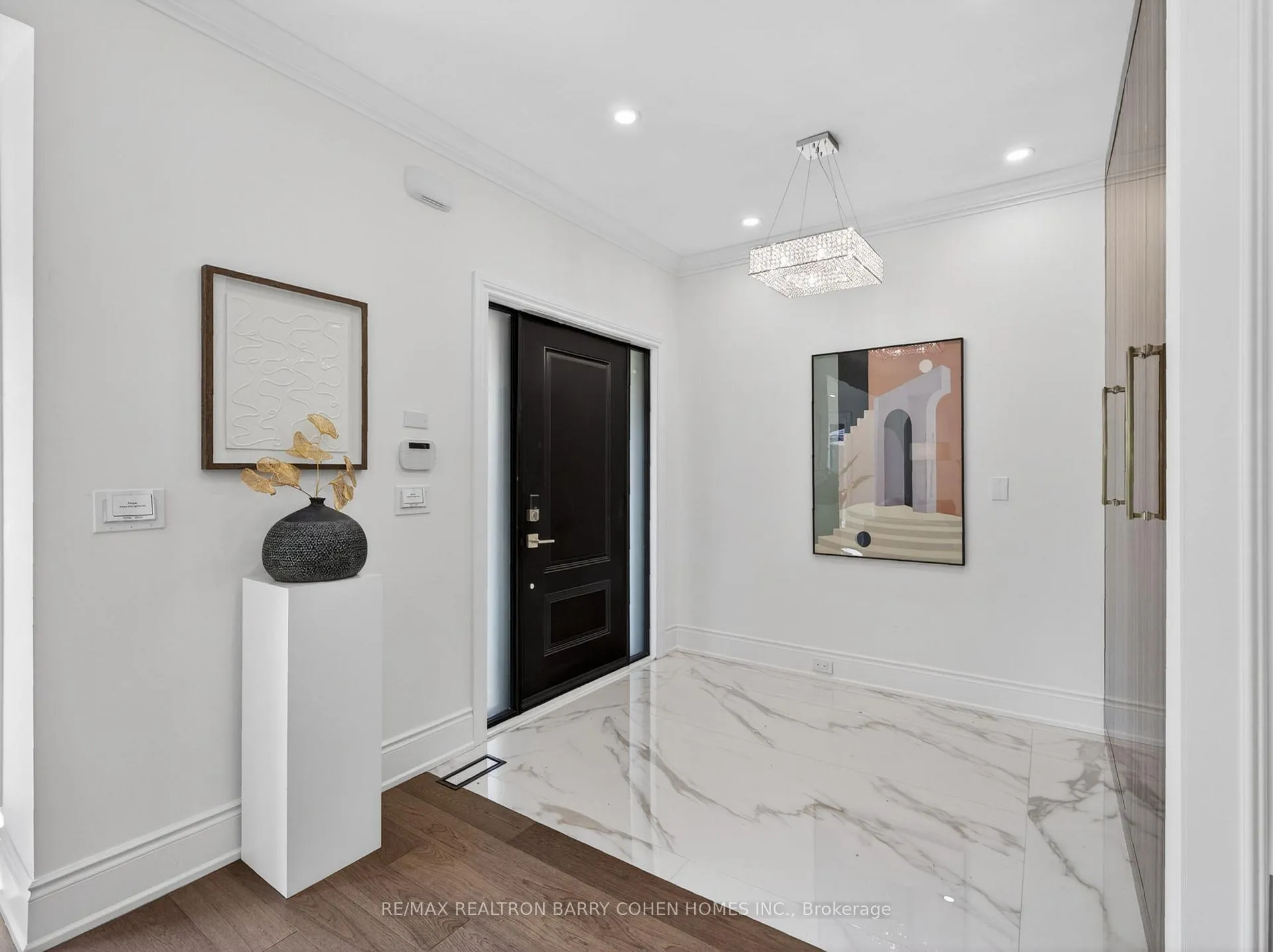 Photo 3 of 382 St Clements Avenue, Toronto, Lawrence Park South — HOMEH