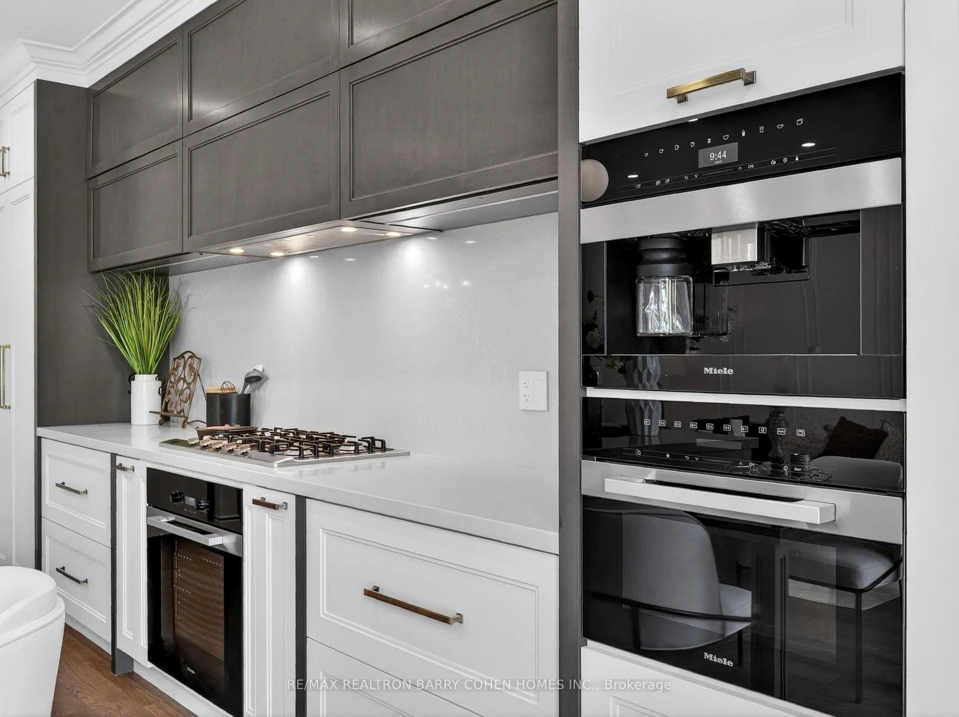 Photo 14 of 382 St Clements Avenue, Toronto, Lawrence Park South — HOMEH