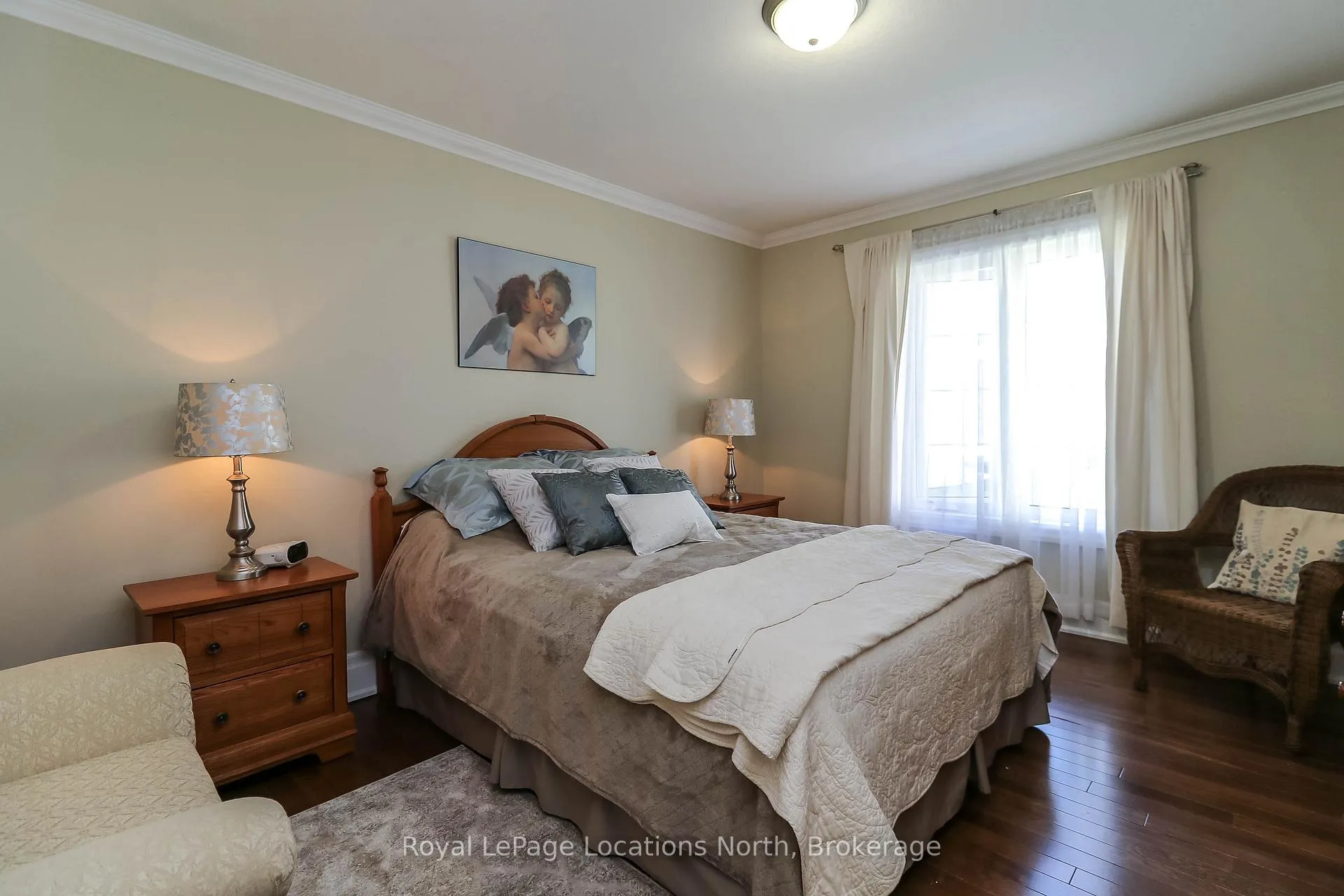 Photo 9 of 46 Garden Grove Crescent, Wasaga Beach — HOMEH